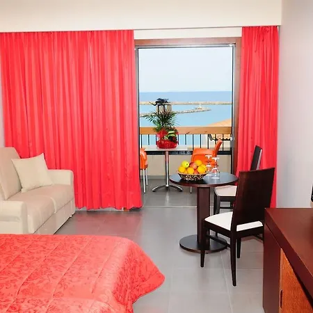 Palace Hotel 4*