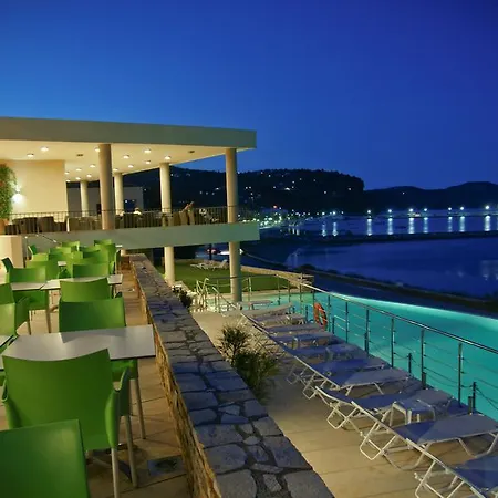 فندق Palace 4*