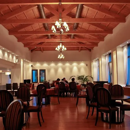 Palace Hotel Kími