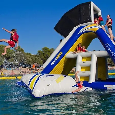 Szálloda Palace Kími