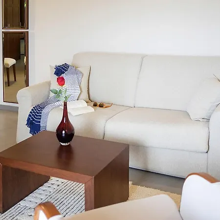 Palace 4* Kími